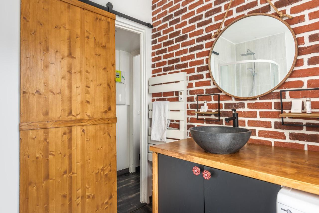 Design Near Metro And Eiffel Tower Apartment *